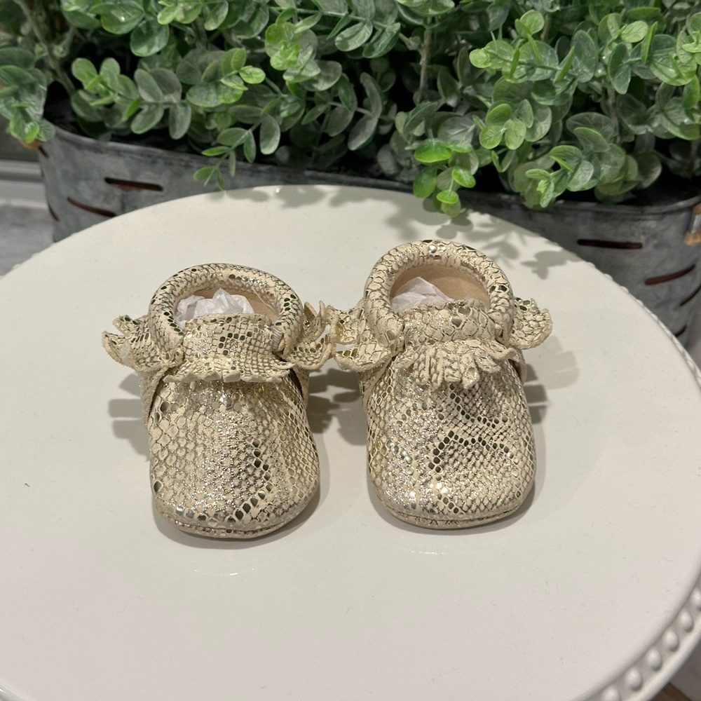 Freshly Picked Moccasins Size 1
